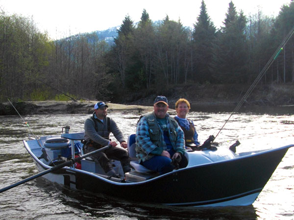 drift-boat-guiding-nautical-west