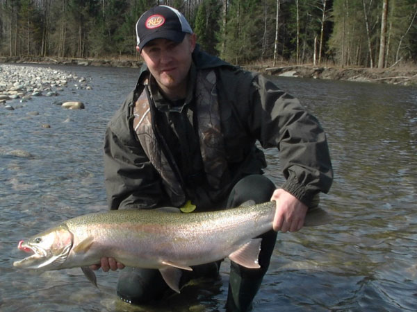 kitimat-guided-steelheaders